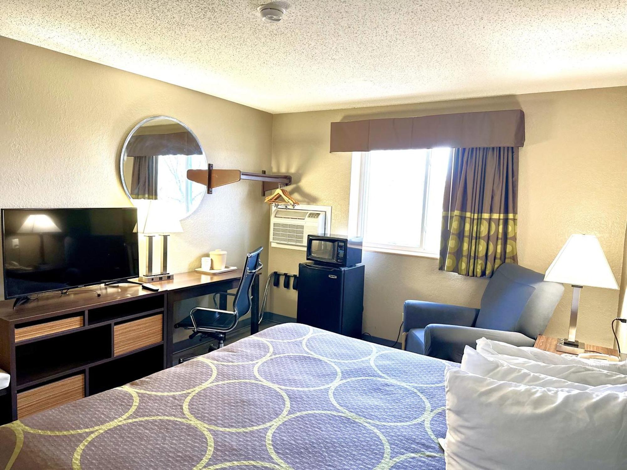 Hotel Super 8 By Wyndham Latham - Albany Airport Exterior foto